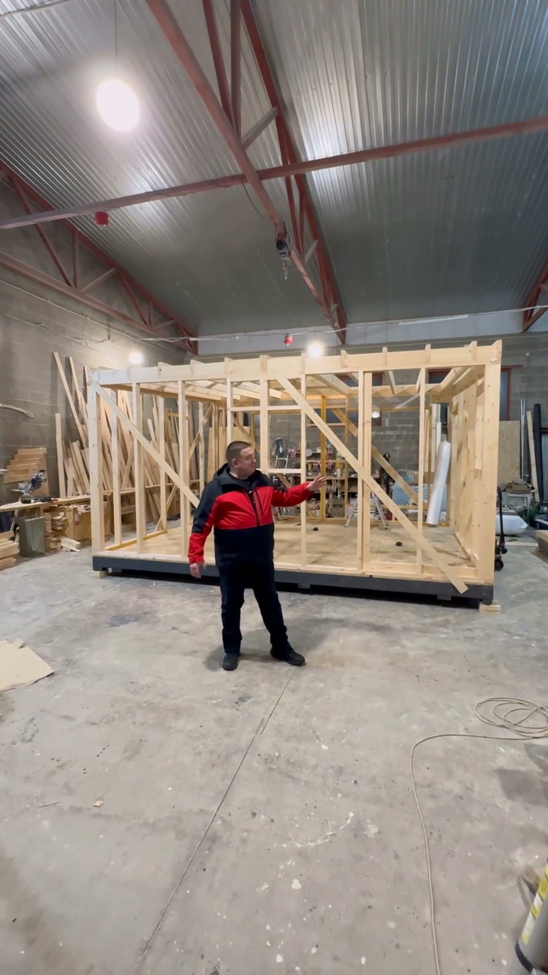 How a modular home's frame is built
